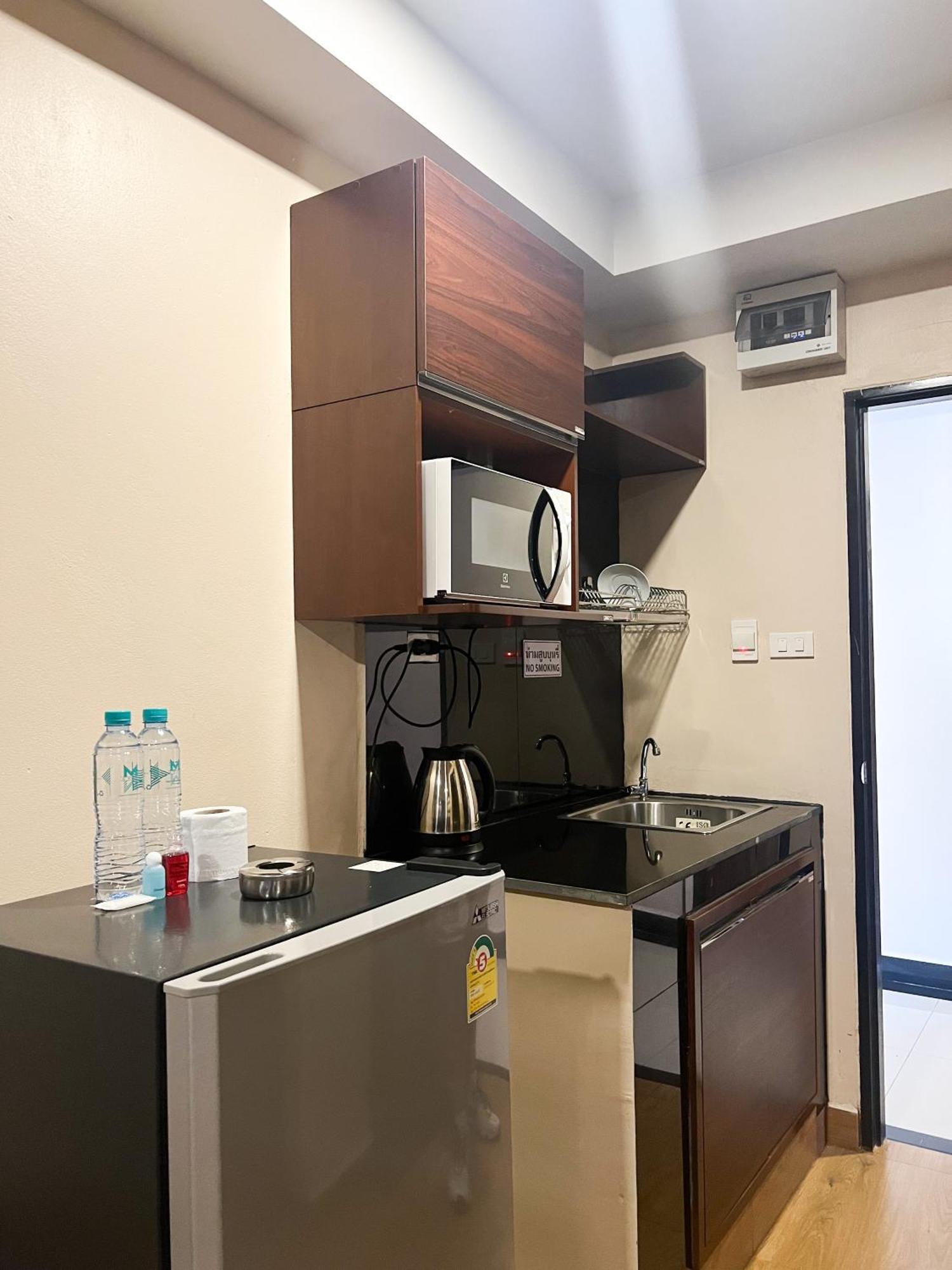 Smyrna Apartment Патая Екстериор снимка